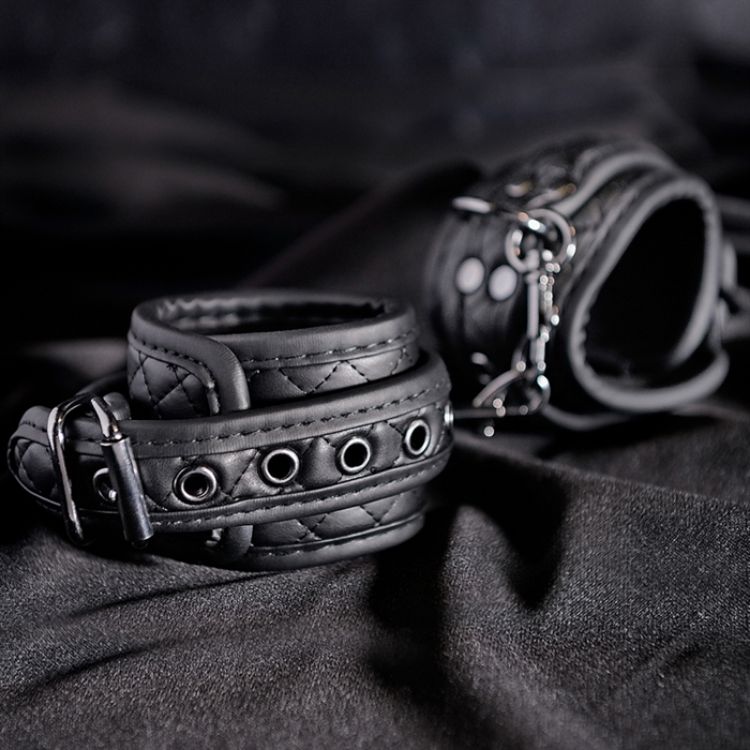 Image de EVE'S FETISH DREAMS WRIST CUFFS