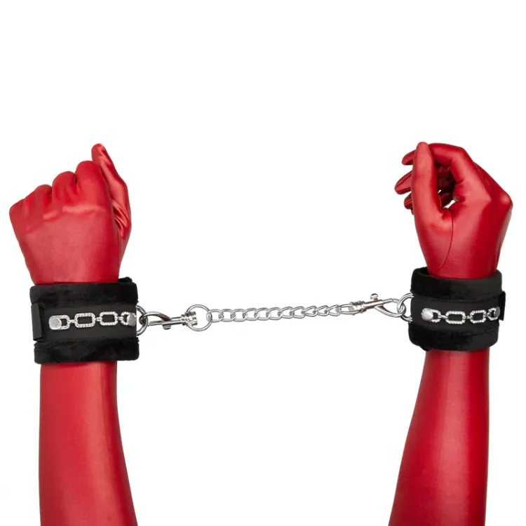 Image de Punishment – Menottes avec détail en cristal
